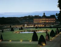 Vicomte_13_Facade Sud et Jardin Chandelles par Julien Valle